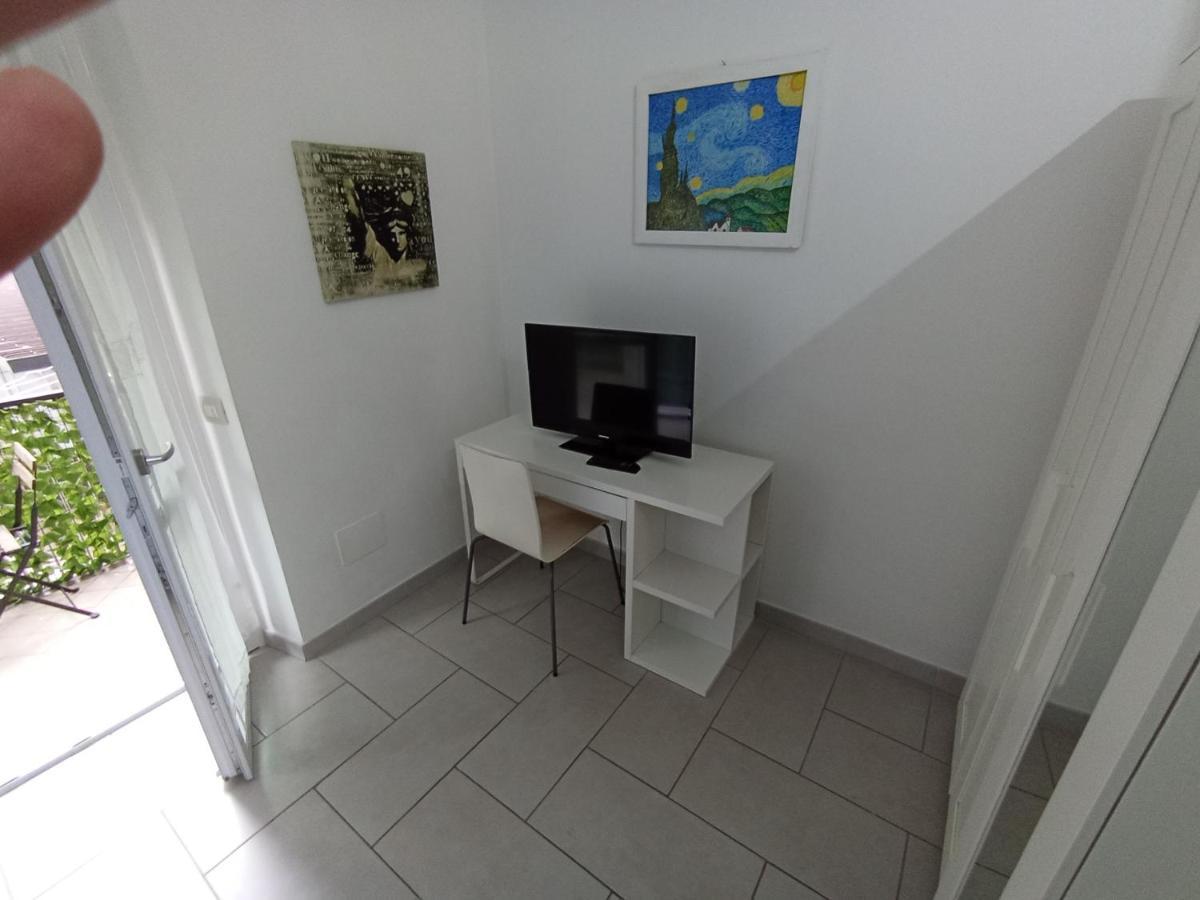 Apartament Famagosta Milano Appartement Buitenkant foto